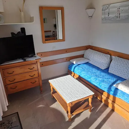 Alhambra, Pour 4 Personnes Avec Parking, Piscine, Clim Agde