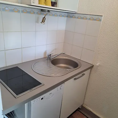 Apartamento Alhambra, Pour 4 Personnes Avec Parking, Piscine, Clim