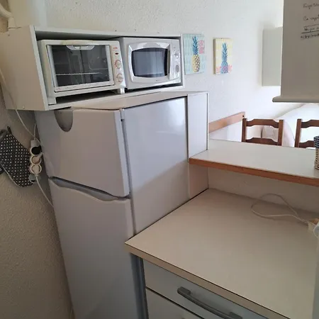 Alhambra, Pour 4 Personnes Avec Parking, Piscine, Clim Lejlighed *